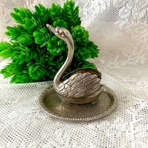 Elegant Silver Swan Home Accent